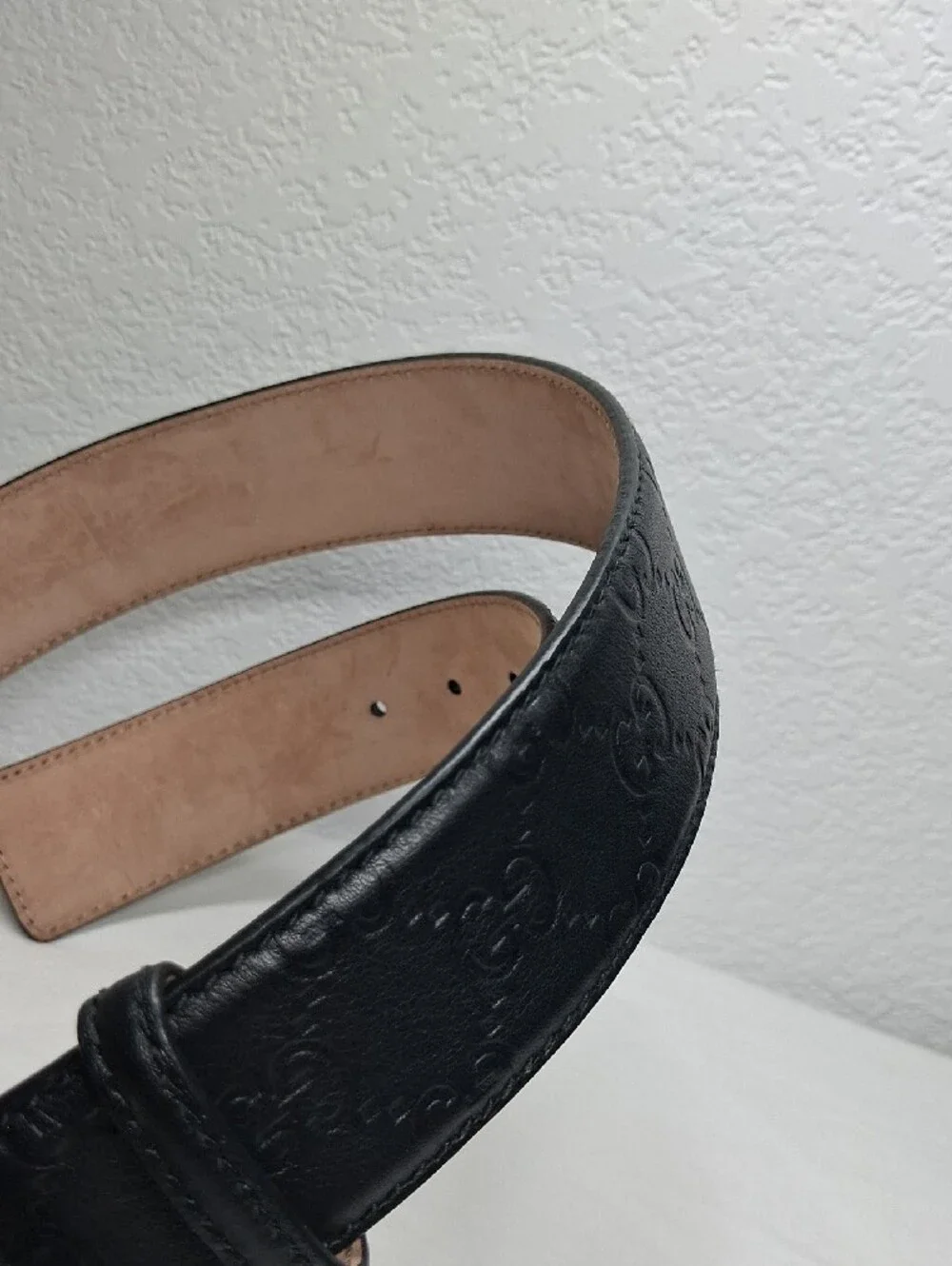 Gucci Black Leather Belt with Silver Interlocking GG Buckle